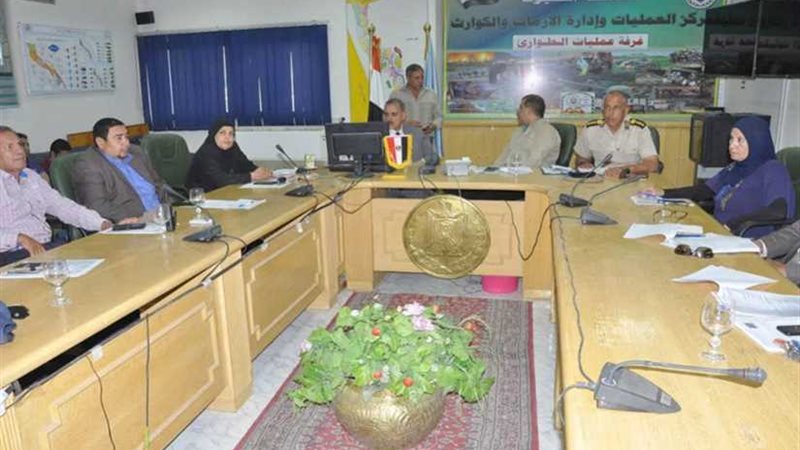 محافظ أسيوط يتابع