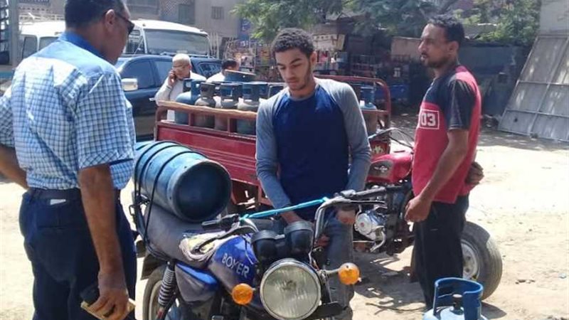 ضبط مستودع لبيع أسطوانات