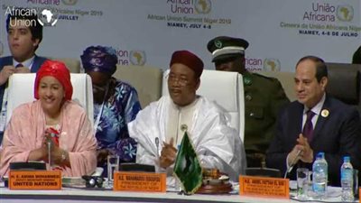 بدء أعمال القمة الأفريقية الاستثنائية بالنيجر برئاسة الرئيس السيسي