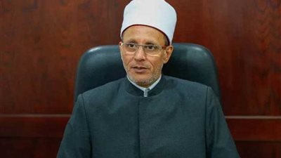 وكيل الأزهر يكرم الفريق الطبي المعالج لطالب أزهري تايلاندي سقط من الطابق الرابع