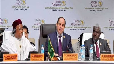 السيسي يدعو لتطوير المشروعات الاقتصادية الأفريقية ومواجهة التحديات الإقليمية
