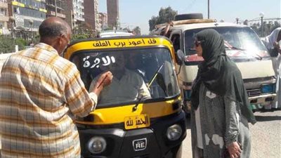 محافظ أسيوط: تكثيف الحملات المرورية لمتابعة تعريفة مركبات الـ