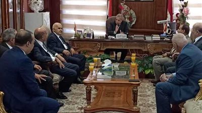 وفد رفيع المستوى من قضاة مجلس الدولة يزور المنشاوي بمكتبه لتهنئته برئاسة هيئة النيابة الإدارية