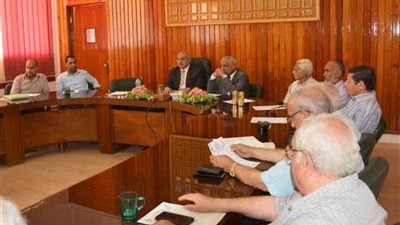 رئيس جامعة أسيوط يؤكد على شرط نجاح التعليم الجامعي وتلبيته لاحتياجات سوق العمل