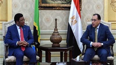 رئيس وزراء تنزانيا: نتطلع لزيادة حجم التجارة مع مصر وحوافز للمستثمرين المصريين