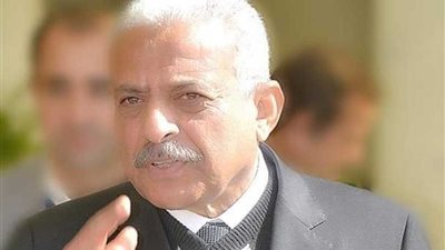 محافظ السويس يؤكد توفير كافة الدعم لمنتخب الجزائر