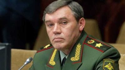 رئيس هيئة الأركان العامة الروسي يلتقي القائد العام للقوات الجوية الهندية