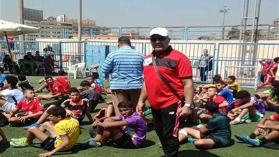 إقبال كثيف على اختبارات الكرة بالنصر 