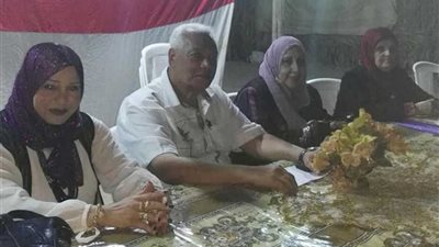 مسابقة للتذوق على شاطئ البحر بالعريش