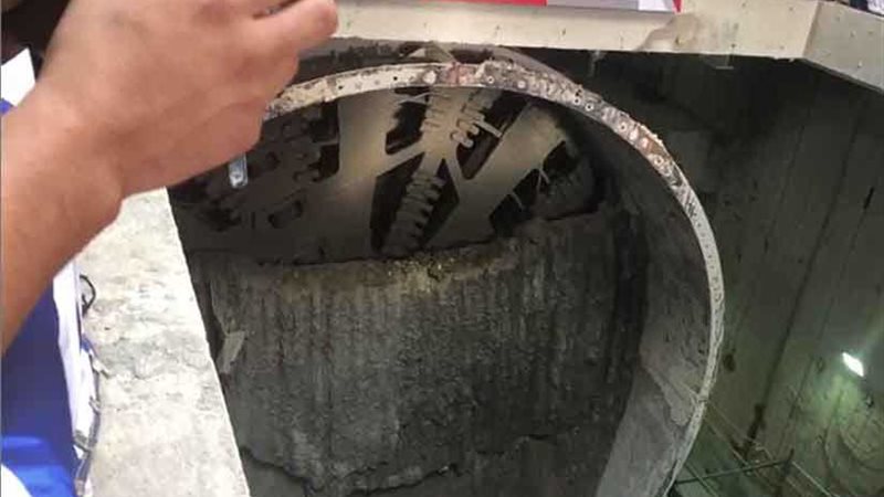 مدبولي يشهد دخول