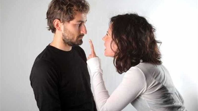 استشاري علاقات أسرية