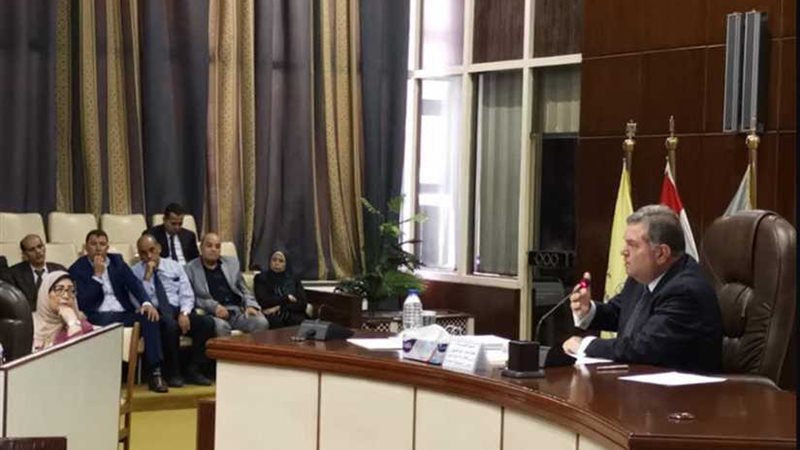 القابضة للسياحة والفنادق: