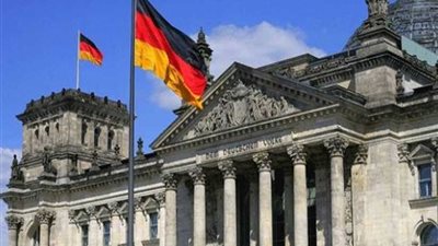 محكمة ألمانية تقضي باستعادة زوجة مشتبه به بانتمائه لـ 