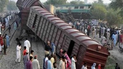 ارتفاع حصيلة ضحايا تصادم قطارين في باكستان إلى 24 قتيلًا