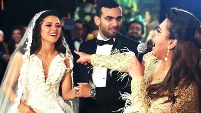 نشوى مصطفى.. هل تتجه إلى الغناء؟