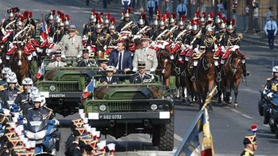 فرنسا تحتفل اليوم بعيدها الوطني بحضور الرئيس ماكرون وعدد من القادة الأوروبيين