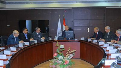 وزير النقل يترأس عمومية الطرق والكباري