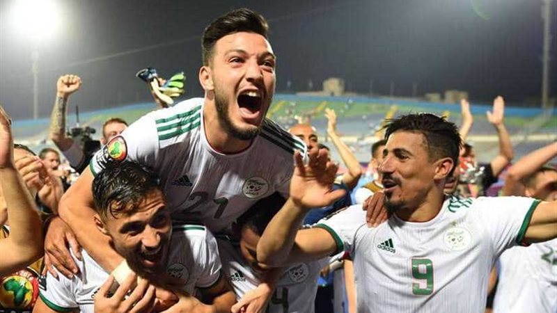 احتفالات عارمة في