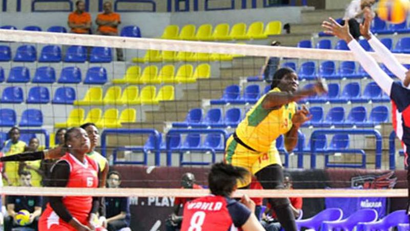 السنغال تتأهل لنصف