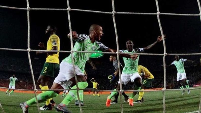 الكاف يبرز تأهل منتخب