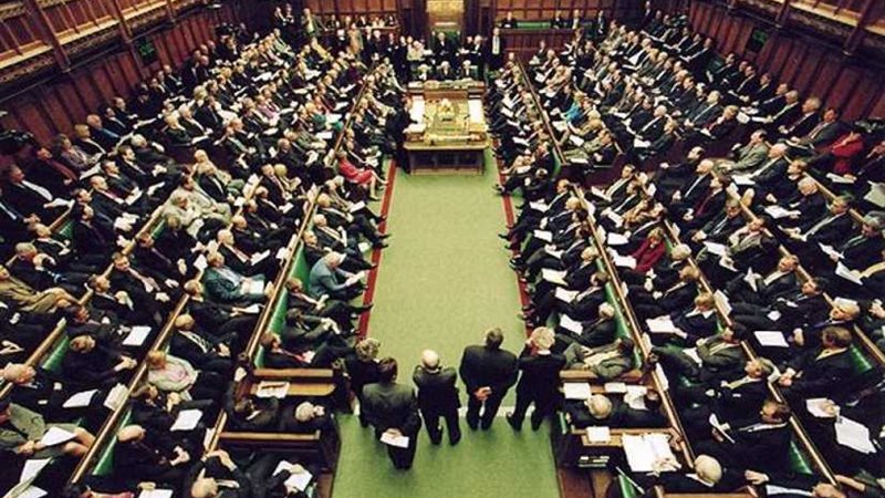 فضائح جنسية تطارد