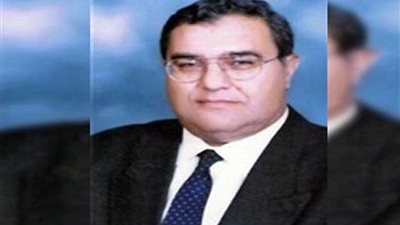 رئيس المحكمة الدستورية العليا يستقبل رئيس هيئة النيابة الإدارية للتهنئة