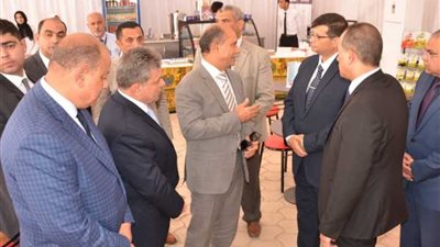 وزير الطيران يبحث خطة استقبال موسم الحج