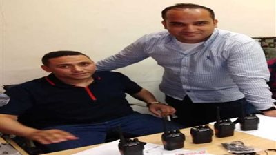 ضبط 5 أجهزة لاسلكي بحوزة راكب في مطار أسيوط