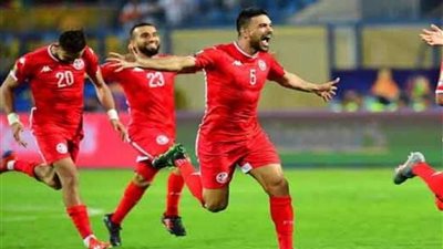 تونس بالزي الأحمر أمام نيجيريا في مباراة تحديد المركزين الثالث والرابع بأمم أفريقيا