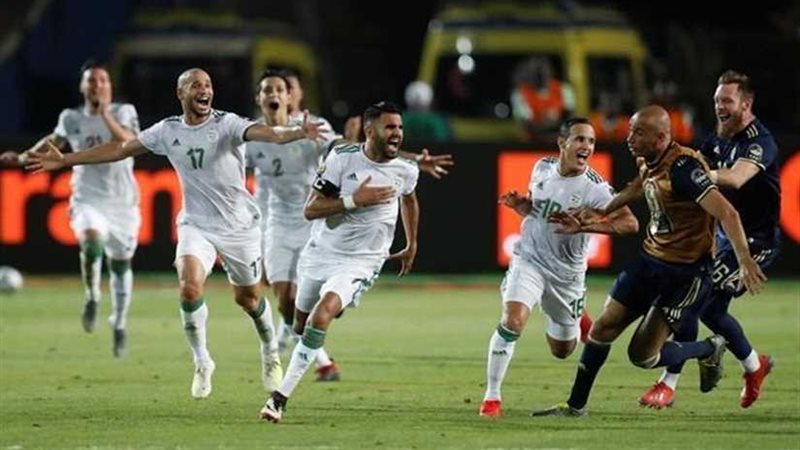 الصحف الجزائرية تتغنى