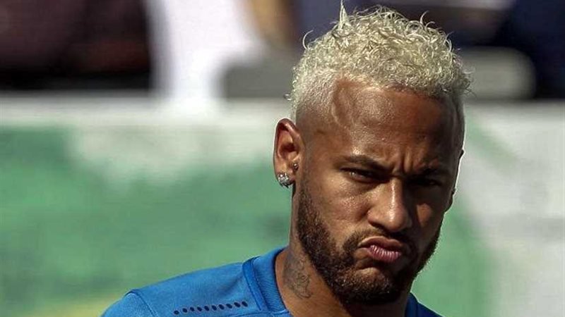 نيمار يتدرب في سان