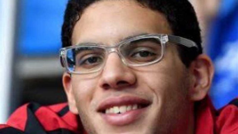 محمد عامر يتأهل لدور