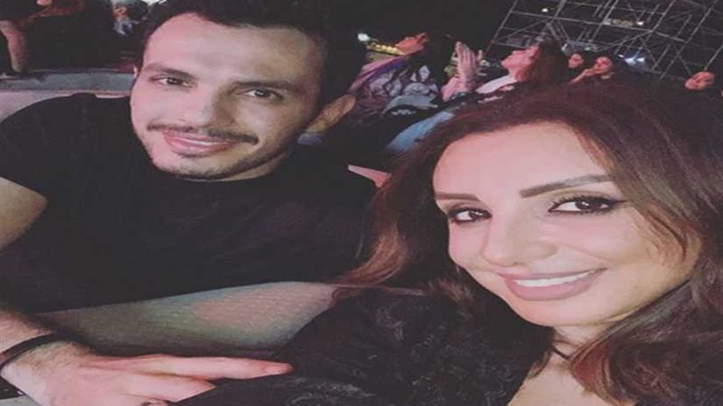 طلاق أنغام يشعل التواصل