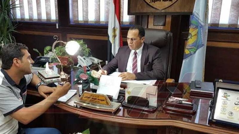 الدكتور عبيد صالح: