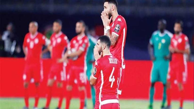 برونزية كان حائرة