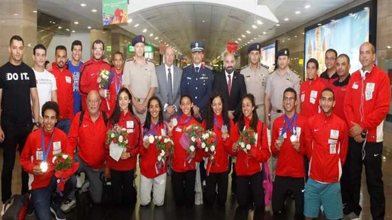 أبطال الخماسي بالقوات