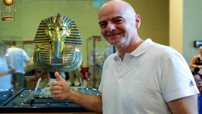 رئيس الفيفا يزور