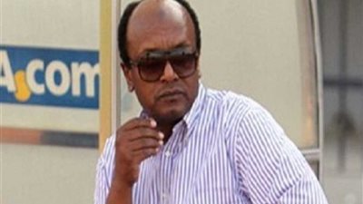 إسماعيل يوسف يؤازر لاعبي الزمالك قبل مواجهة الجونة