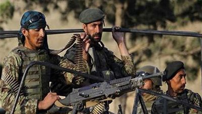 مقتل قائد عسكري أفغاني على أيدي عنصرين ينتميان لطالبان