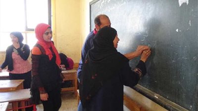 استمرار أعمال قافلة جامعة المنيا لمحو الأمية