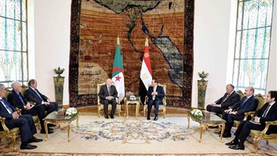 نشرة 24.. الرئيس السيسي يستقبل رئيس الجزائر ورئيسة البرلمان الأوغندي.. والكاف يعلن مواجهات تصفيات إفريقيا (2021)