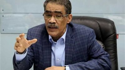 نقيب الصحفيين: صرف البدل للصحف الحزبية والخاصة يوم 24 يوليو.. وجارٍ تحويله للمؤسسات القومية