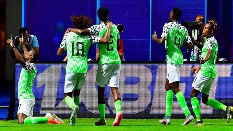 ايجالو يتقدم لنيجيريا