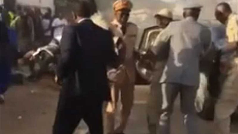 شاهد.. اشتعال النيران