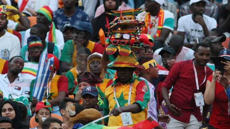 تزايد أعداد الجماهير