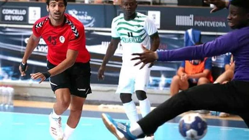 فراعنة اليد يواجهون