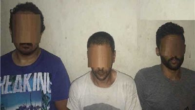 بالصور.. تفاصيل العثور على جثة معالجة نفسيا بالطريق العام