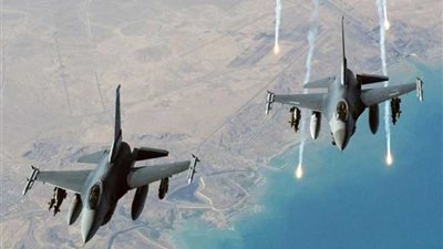 مسئولون أفغان: مقتل 10 مدنيين على الأقل في غارة جوية ضد متمردين شمال غربي البلاد