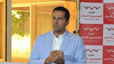 شباب «المصريين الأحرار» يناقش دليل عمل الأمانة وخطة العمل المقبلة