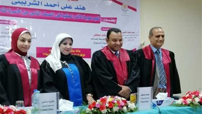 الشربيني تحصل على الدكتوراه عن محو آثار العمارنة الملكية